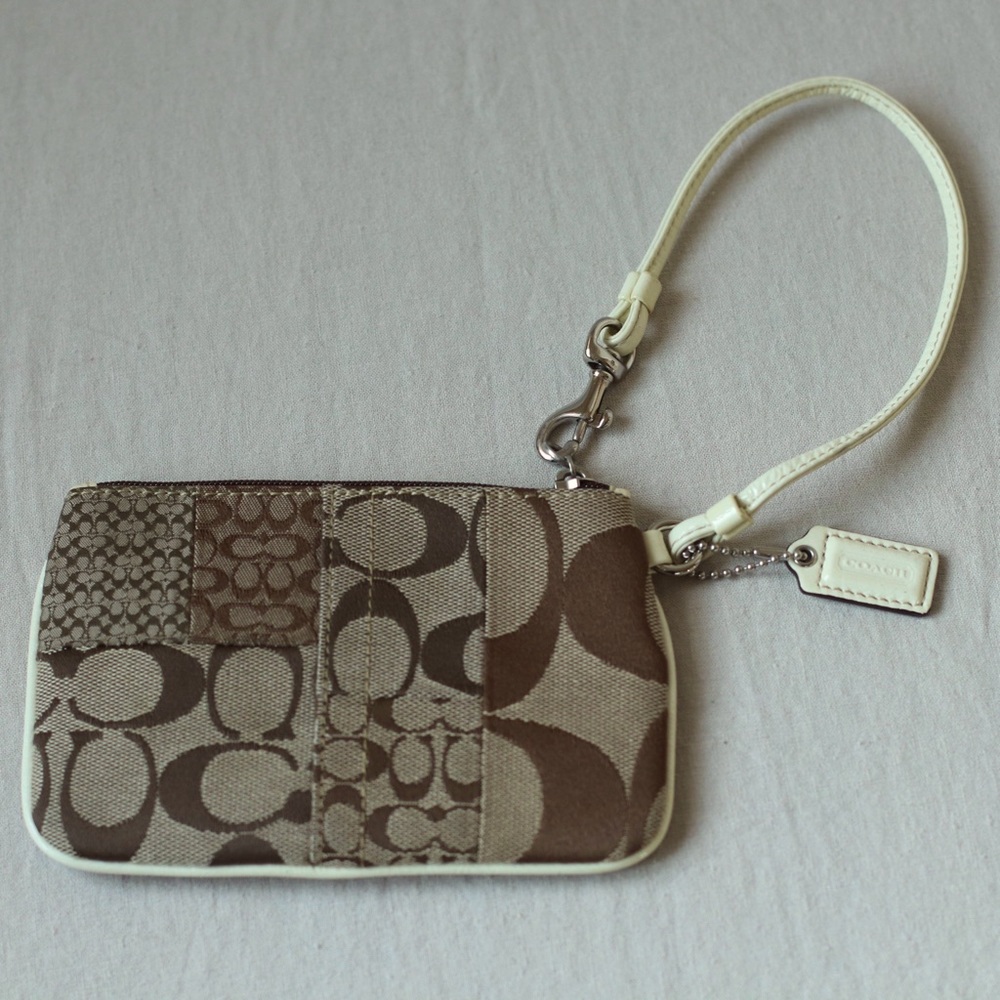 Small Coach Wristlet